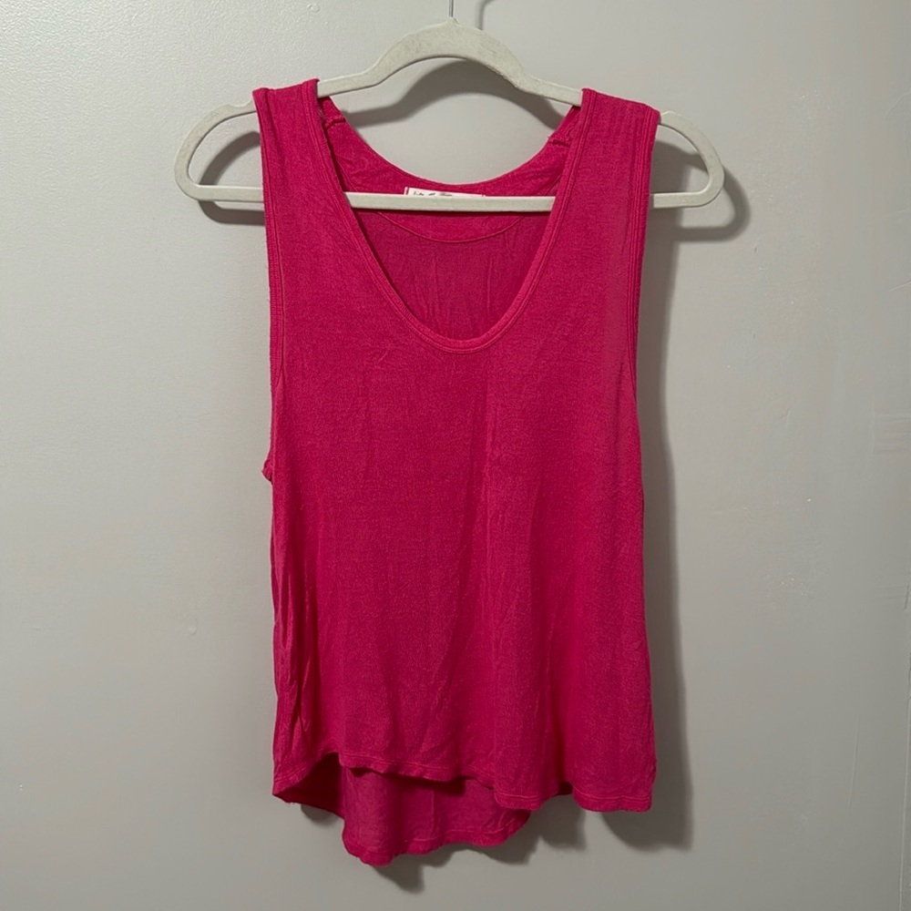 Free People  Pink Scoop Neck Sleeveless Barbie Core Tank Top‎